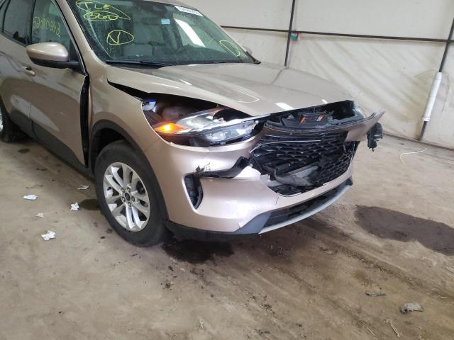 Photo 9 from auction – 2020 FORD ESCAPE SE with VIN 1FMCU9G67LUC74207