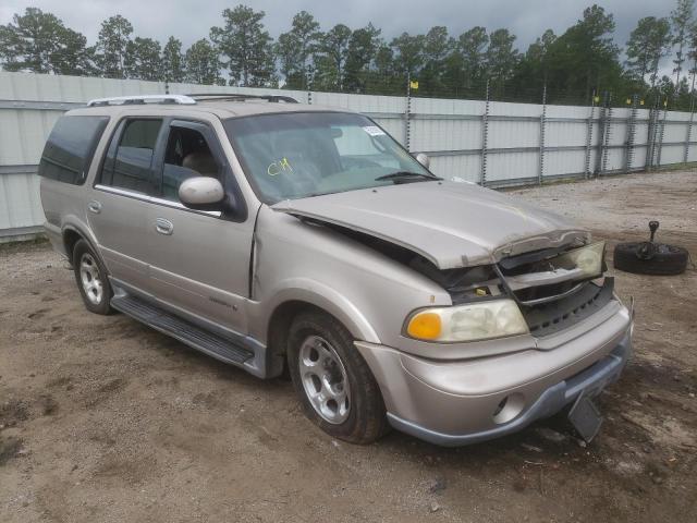 LINCOLN NAVIGATOR 2000 with VIN 5LMRU27AXYLJ05959 - Photo from auction