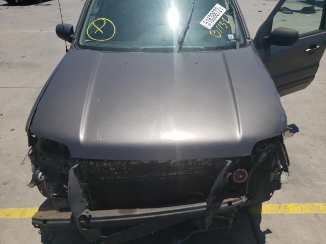 Photo 7 from auction – 2006 FORD ESCAPE LIM with VIN 1FMCU94116KB11321