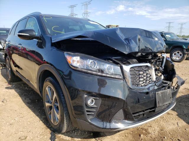 KIA SORENTO EX 2019 with VIN 5XYPH4A5XKG460241 - Photo from auction