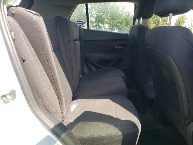Photo 6 from auction – 2015 CHEVROLET TRAX LS with VIN 3GNCJKSB0FL212209