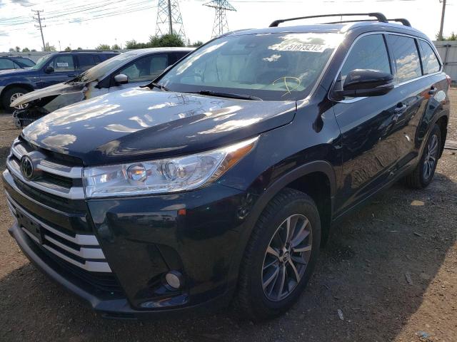 Photo 2 from auction – 2019 TOYOTA HIGHLANDER with VIN 5TDJZRFH5KS595181