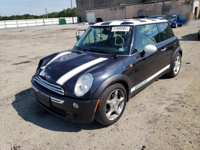 Photo 2 from auction – 2006 MINI COOPER with VIN WMWRC33526TK71010