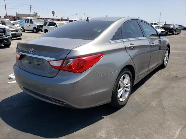 Photo 4 from auction – 2013 HYUNDAI SONATA GLS with VIN 5NPEB4AC2DH700627