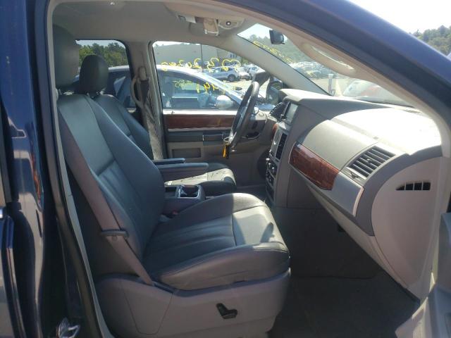 Photo 5 from auction – 2009 CHRYSLER TOWN & COU with VIN 2A8HR54169R555930