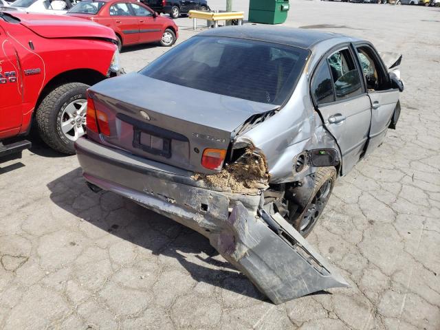 Photo 4 from auction – 2005 BMW 325 XI with VIN WBAEU33485PF63841