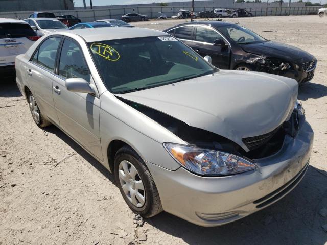 TOYOTA CAMRY LE 2002 with VIN 4T1BE32K02U105686 - Photo from auction
