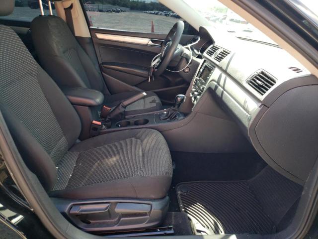 Photo 5 from auction – 2016 VOLKSWAGEN PASSAT S with VIN 1VWAS7A36GC009601