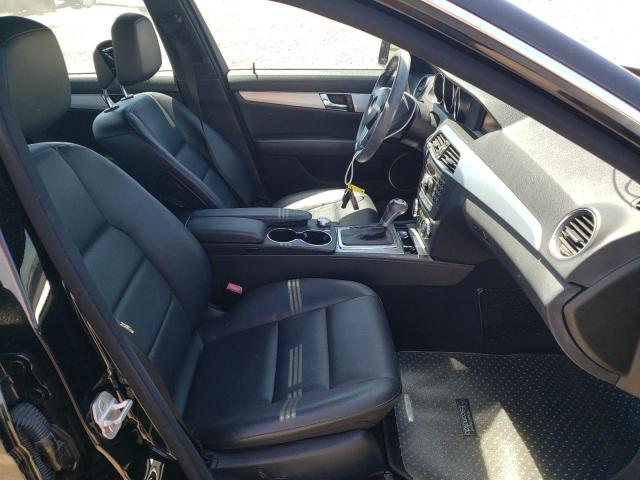 Photo 5 from auction – 2013 MERCEDES-BENZ C 250 with VIN WDDGF4HB4DA782822