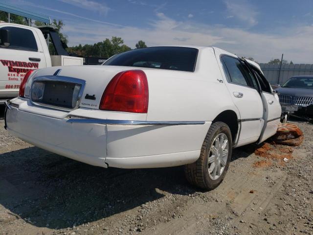 Photo 4 from auction – 2011 LINCOLN TOWN CAR S with VIN 2LNBL8CV9BX754455