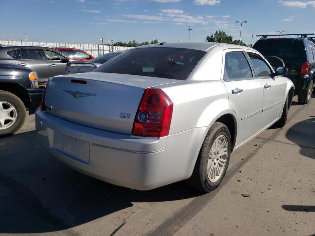 Photo 4 from auction – 2010 CHRYSLER 300 TOURIN with VIN 2C3CA5CV8AH294084