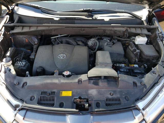 Photo 7 from auction – 2019 TOYOTA HIGHLANDER with VIN 5TDJZRFH5KS595181