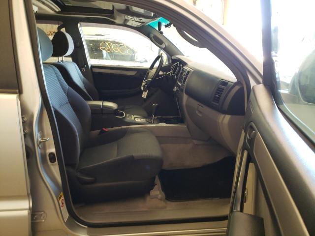 Photo 5 from auction – 2004 TOYOTA 4RUNNER SR with VIN JTEBU14R040025204