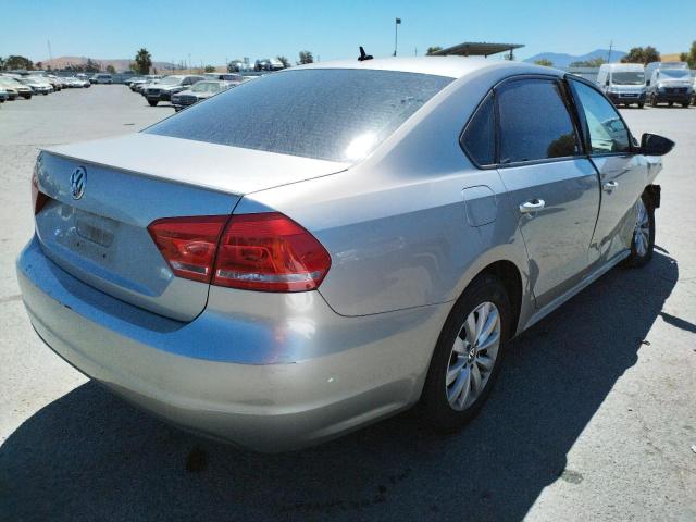 Photo 4 from auction – 2012 VOLKSWAGEN PASSAT S with VIN 1VWAP7A3XCC014022