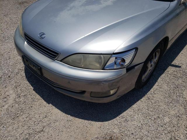 Photo 9 from auction – 2000 LEXUS ES 300 with VIN JT8BF28G7Y5081872