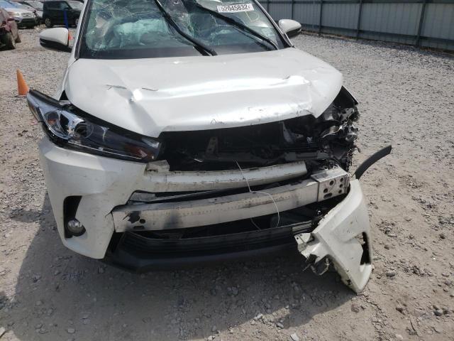Photo 9 from auction – 2018 TOYOTA HIGHLANDER with VIN 5TDYZRFH5JS237415