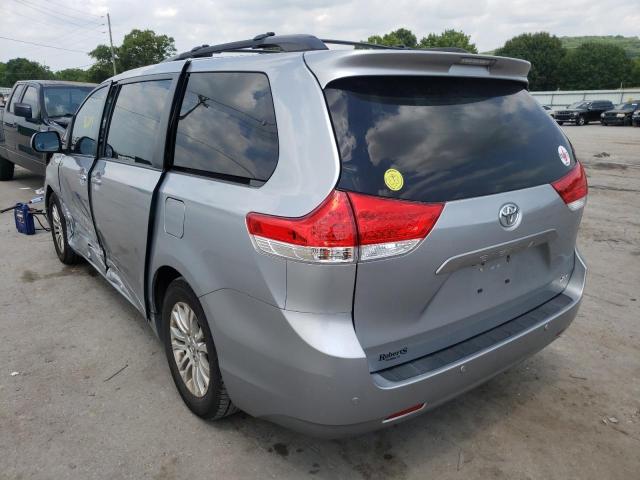 Photo 3 from auction – 2014 TOYOTA SIENNA XLE with VIN 5TDYK3DC5ES433580