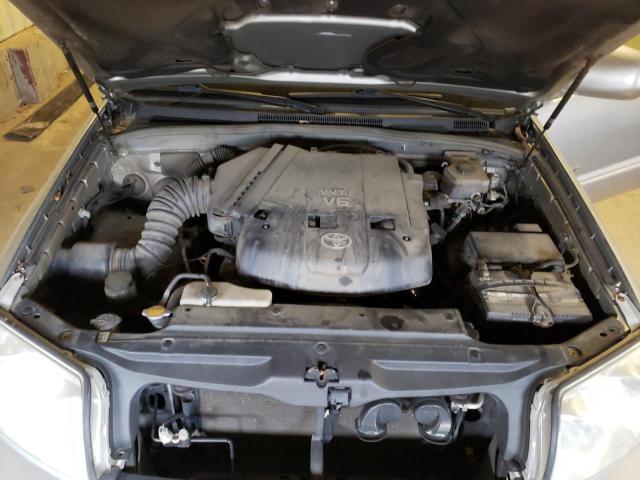 Photo 7 from auction – 2004 TOYOTA 4RUNNER SR with VIN JTEBU14R040025204
