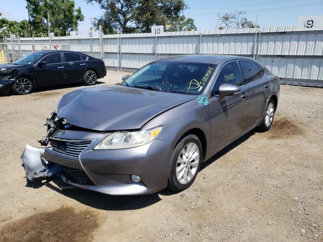 Photo 2 from auction – 2013 LEXUS ES 300H with VIN JTHBW1GG8D2018061