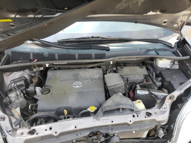 Photo 7 from auction – 2015 TOYOTA SIENNA LE with VIN 5TDKK3DCXFS534864