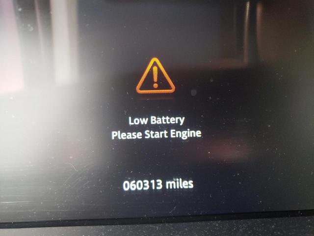 Photo 8 from auction – 2017 LAND ROVER RANGE ROVE with VIN SALGS2FV2HA352602