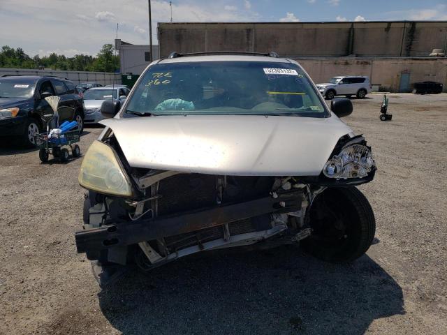 Photo 9 from auction – 2004 TOYOTA SIENNA CE with VIN 5TDZA23C24S009937