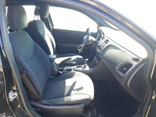 Photo 5 from auction – 2014 CHRYSLER 200 TOURIN with VIN 1C3CCBBG1EN114971