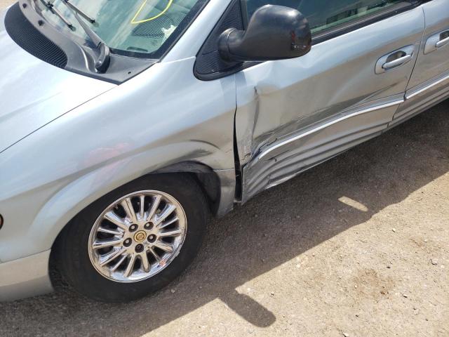 Photo 9 from auction – 2004 CHRYSLER TOWN & COU with VIN 2C8GP64L94R540264