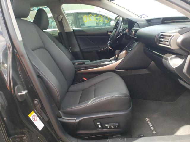 Photo 5 from auction – 2018 LEXUS IS 300 with VIN JTHBA1D20J5063139