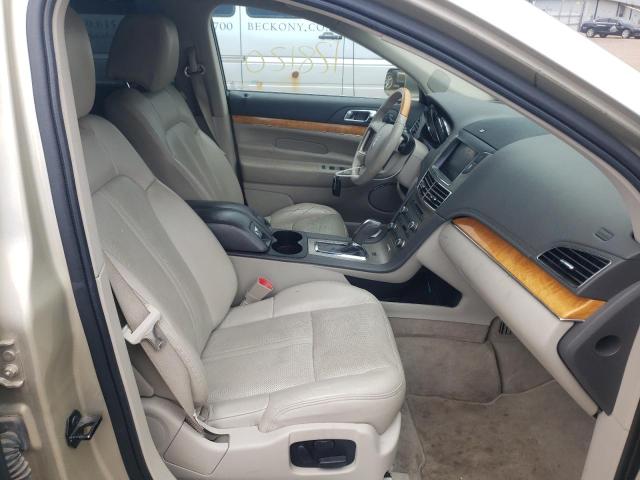 Photo 5 from auction – 2010 LINCOLN MKT with VIN 2LMHJ5AT8ABJ19226