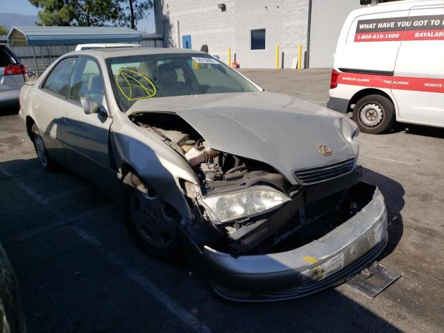 LEXUS ES 300 1999 with VIN JT8BF28G3X0216258 - Photo from auction