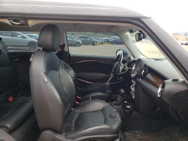 Photo 5 from auction – 2010 MINI COOPER S C with VIN WMWMM3C56ATP94319