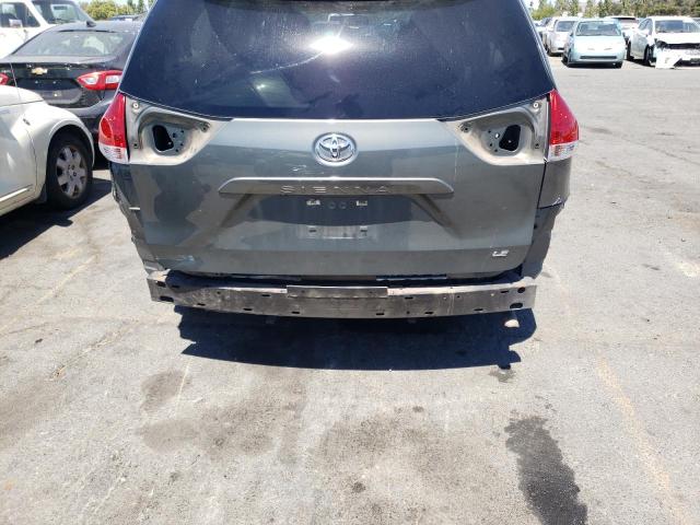 Photo 9 from auction – 2013 TOYOTA SIENNA LE with VIN 5TDKK3DC8DS345028