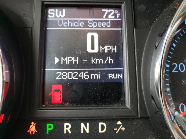 Photo 8 from auction – 2015 CHRYSLER TOWN & COU with VIN 2C4RC1CG5FR645657