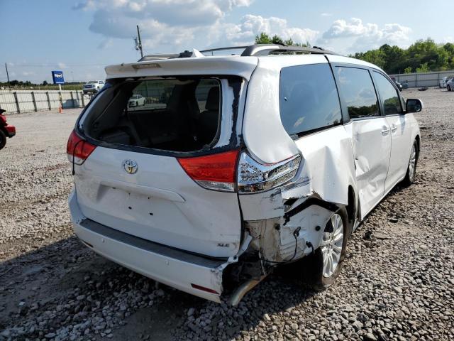 Photo 4 from auction – 2012 TOYOTA SIENNA XLE with VIN 5TDYK3DC5CS251200