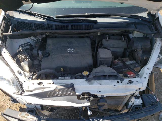 Photo 7 from auction – 2015 TOYOTA SIENNA LE with VIN 5TDKK3DC3FS611462