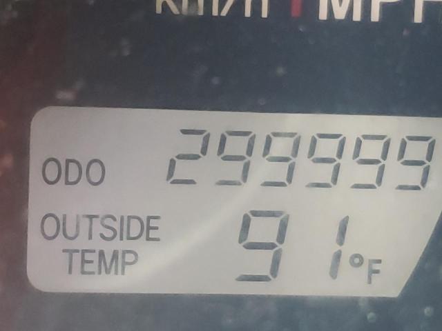 Photo 8 from auction – 2005 TOYOTA MATRIX with VIN 2T1KR32E15C400025