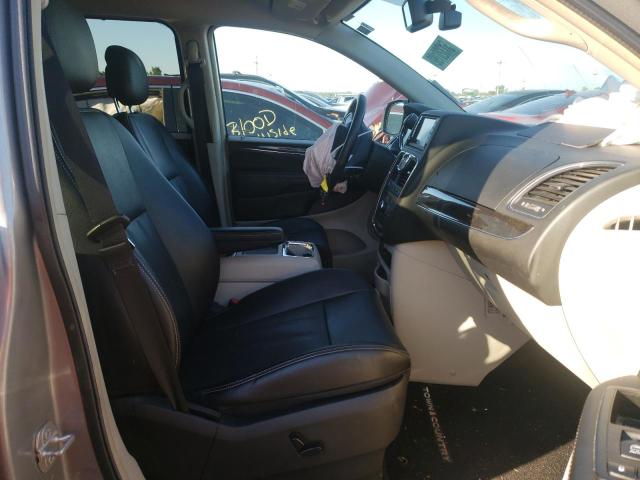 Photo 5 from auction – 2015 CHRYSLER TOWN & COU with VIN 2C4RC1CG9FR506969