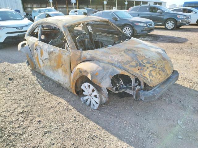 VOLKSWAGEN BEETLE S 2018 with VIN 3VWFD7ATXJM706520 - Photo from auction