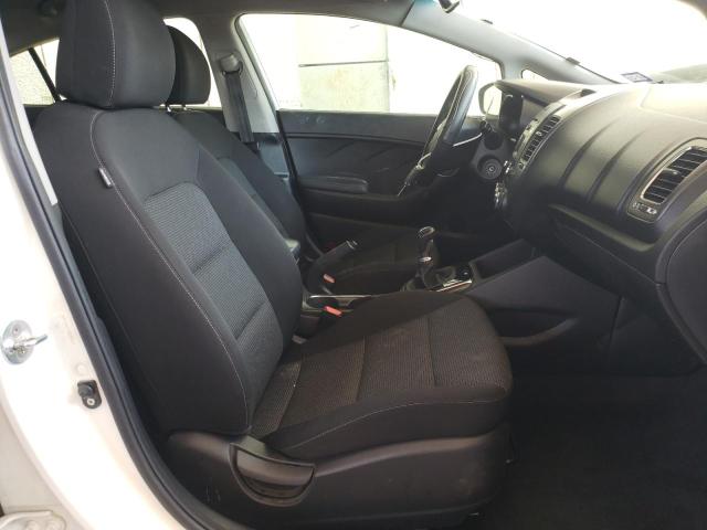 Photo 5 from auction – 2017 KIA FORTE LX with VIN 3KPFK4A71HE089510