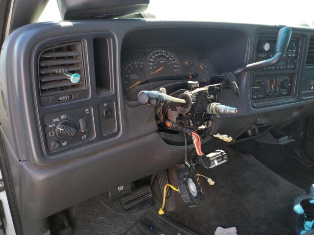 Photo 9 from auction – 2003 CHEVROLET SILVERADO with VIN 1GCHC29U93E237167
