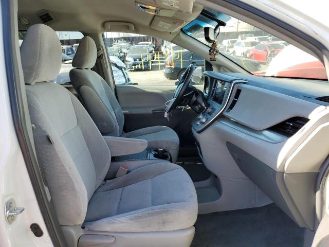 Photo 5 from auction – 2016 TOYOTA SIENNA LE with VIN 5TDKK3DC8GS745465