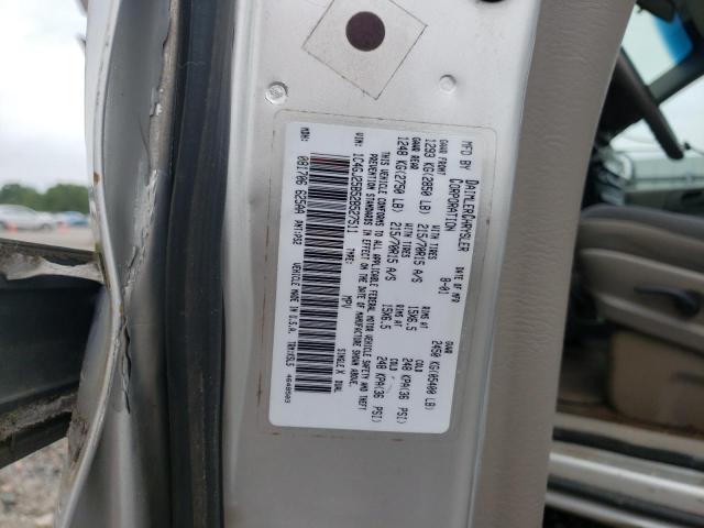 Photo 10 from auction – 2002 CHRYSLER VOYAGER with VIN 1C4GJ25B52B527511