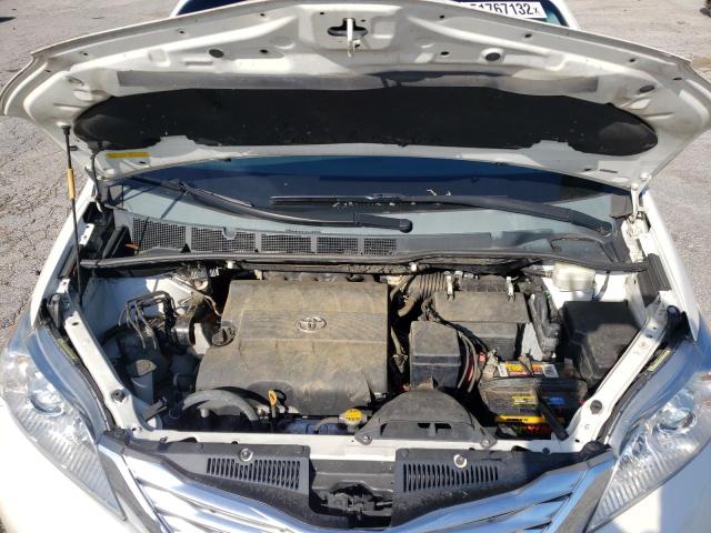 Photo 7 from auction – 2012 TOYOTA SIENNA XLE with VIN 5TDYK3DC3CS268285