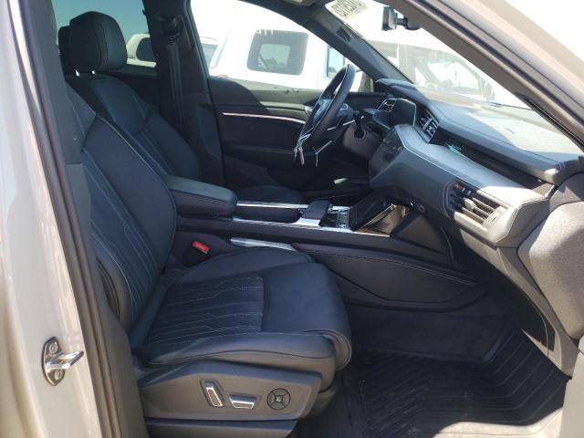 Photo 5 from auction – 2022 AUDI E-TRON CHR with VIN WA1VABGE9NB005090