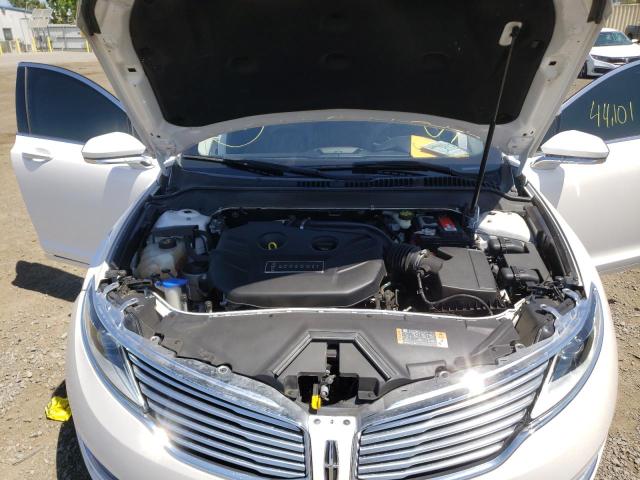 Photo 7 from auction – 2016 LINCOLN MKZ with VIN 3LN6L2G91GR605314