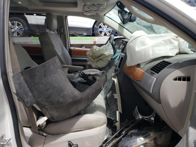 Photo 5 from auction – 2010 CHRYSLER TOWN & COU with VIN 2A4RR7DX0AR451640