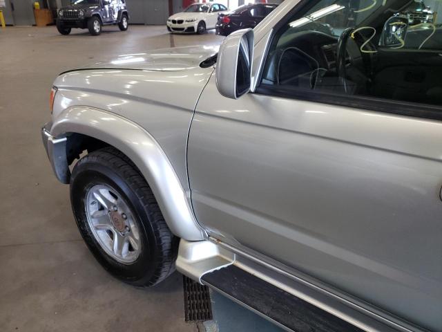 Photo 9 from auction – 2001 TOYOTA 4RUNNER SR with VIN JT3HN86RX19059289