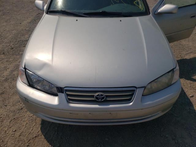 Photo 7 from auction – 2000 TOYOTA CAMRY LE M with VIN 4T1BG22K6YU652927