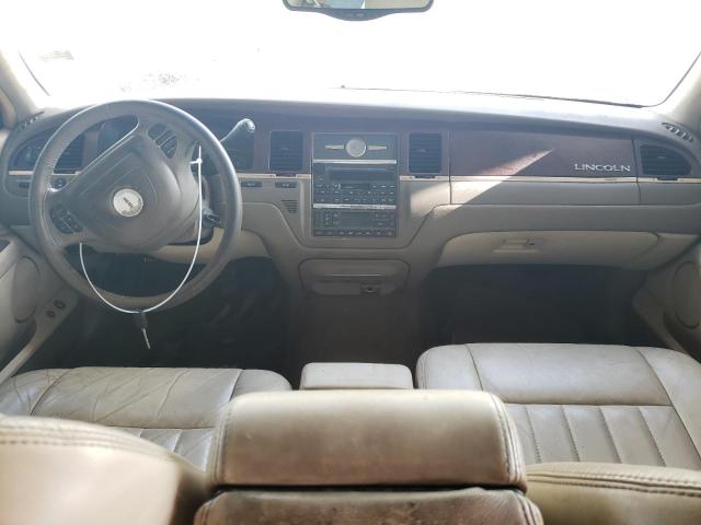 Photo 9 from auction – 2004 LINCOLN TOWN CAR E with VIN 1LNHM81W14Y610002